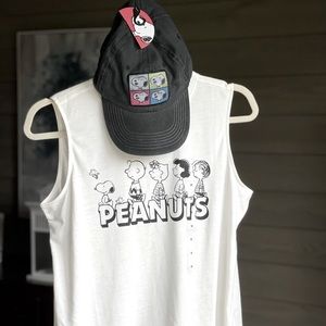 Peanuts sleeveless T-shirt & Snoopy Ball Cap